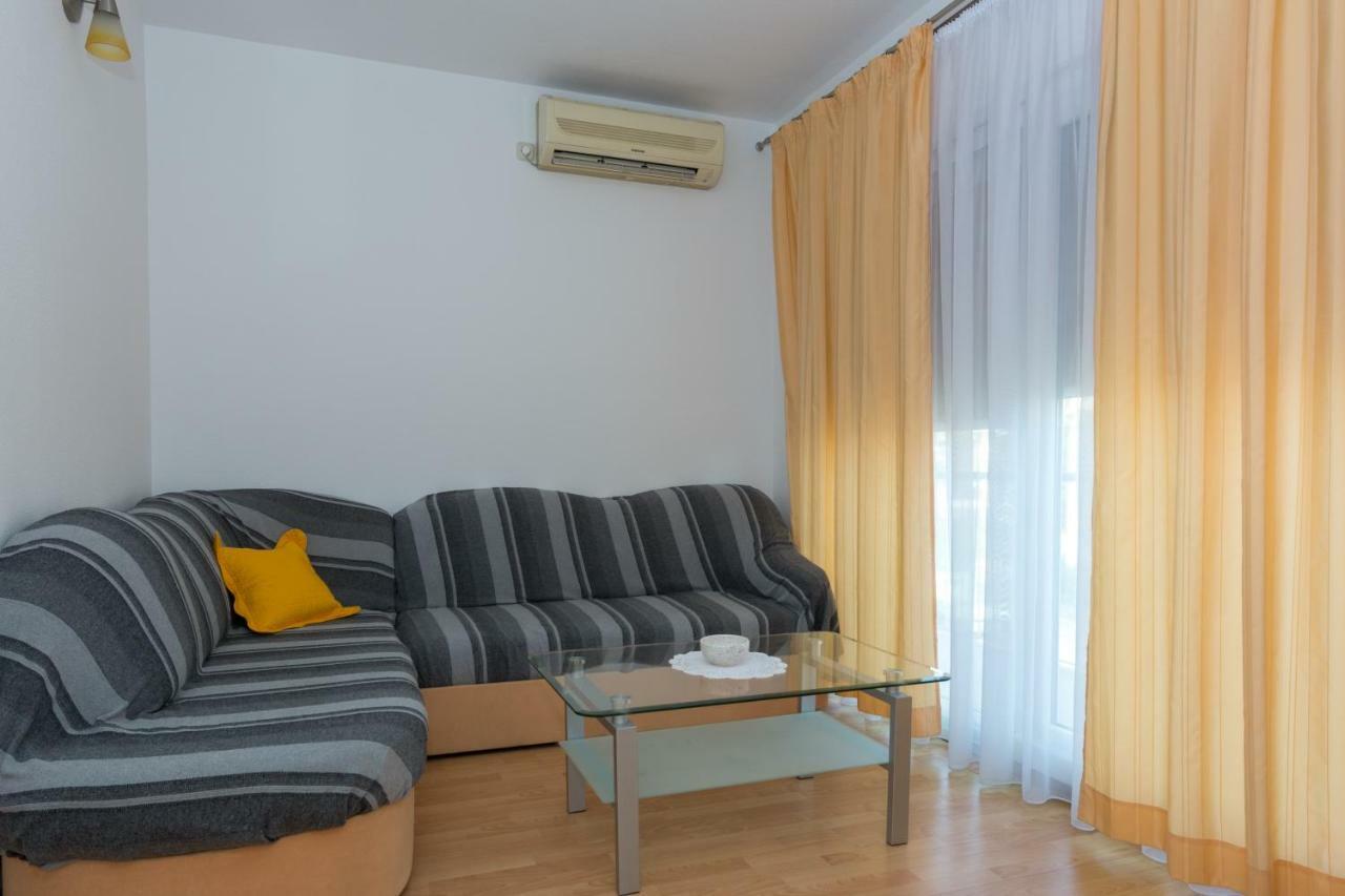 Apartments Pericic ポドストラナ エクステリア 写真