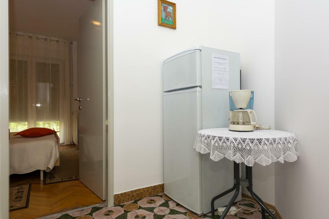 Apartments Pericic ポドストラナ エクステリア 写真